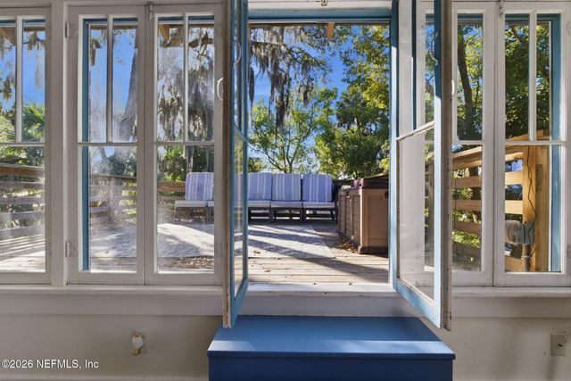 16 MYRTLE Avenue, St. Augustine, FL 32084