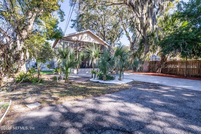 16 MYRTLE Avenue, St. Augustine, FL 32084