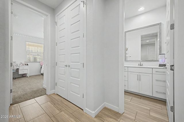 2358 E RIDGEWOOD Lane, Gilbert, AZ 85298