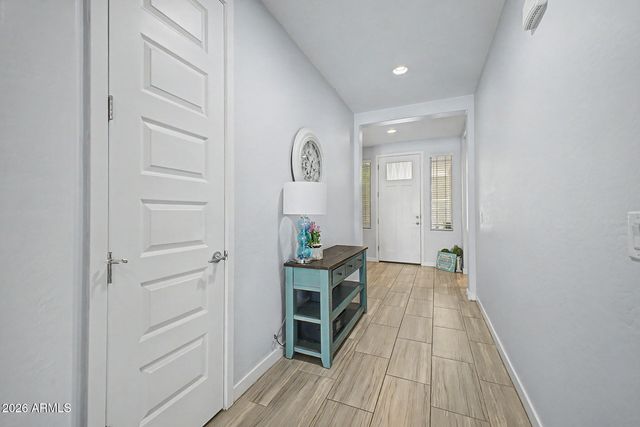 2358 E RIDGEWOOD Lane, Gilbert, AZ 85298