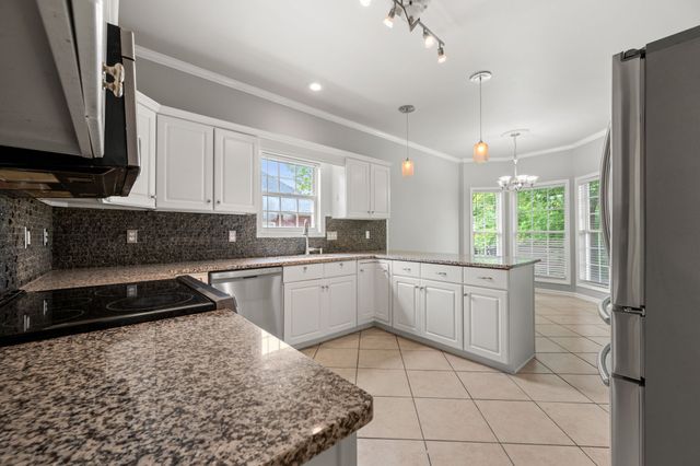 131 White Cloud Trl, Murfreesboro, TN 37127