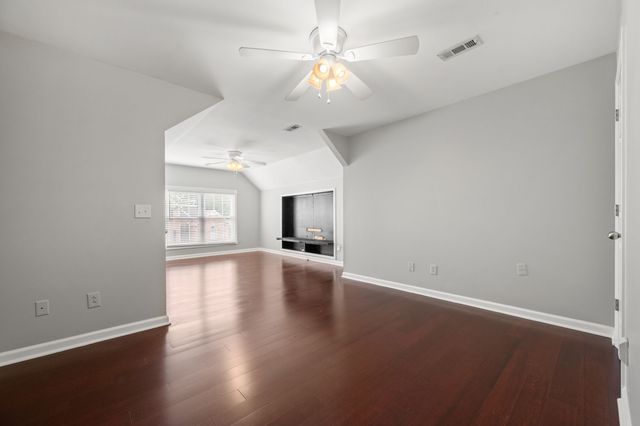 131 White Cloud Trl, Murfreesboro, TN 37127