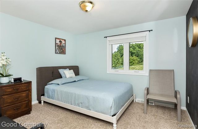 5410 Edgar Road, Clarkston, MI 48346
