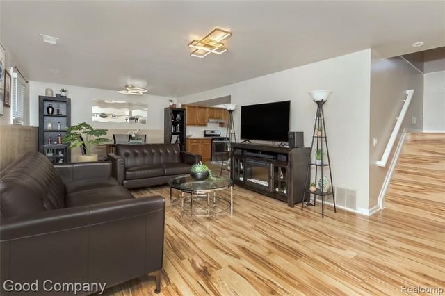 5410 Edgar Road, Clarkston, MI 48346