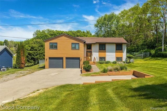 5410 Edgar Road, Clarkston, MI 48346