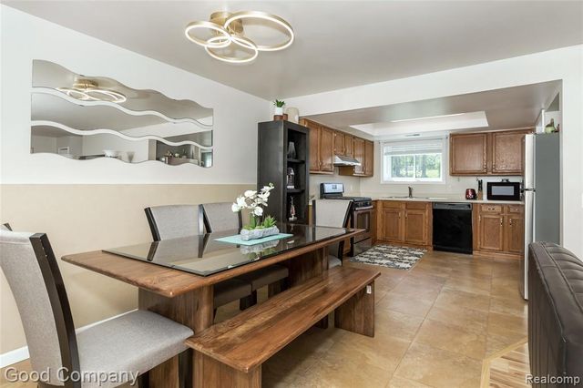 5410 Edgar Road, Clarkston, MI 48346