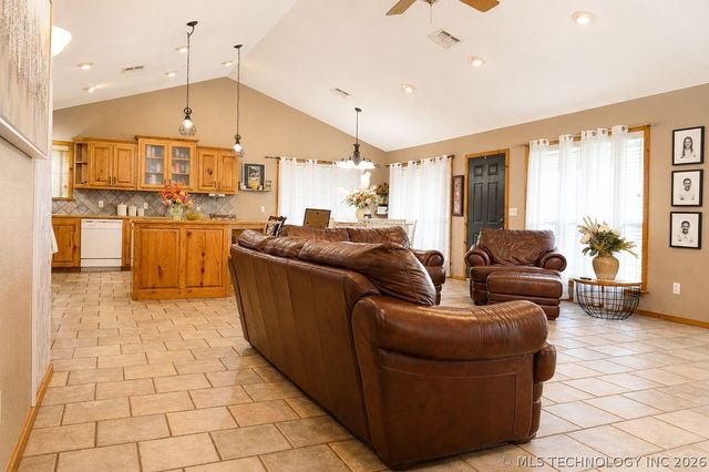 9459 Brock, Ardmore, OK 73401