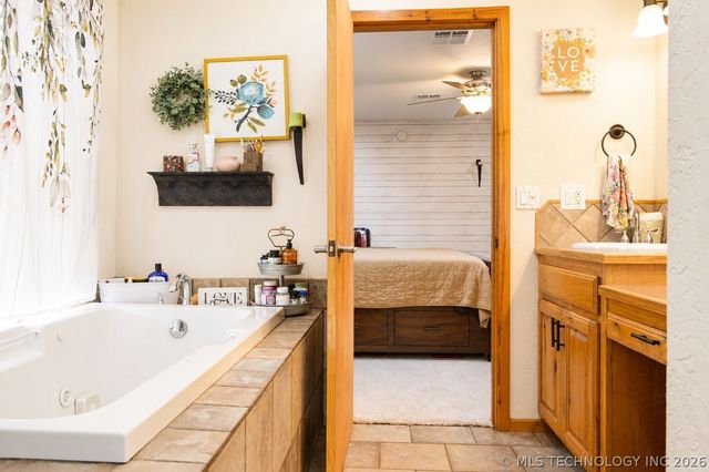9459 Brock, Ardmore, OK 73401