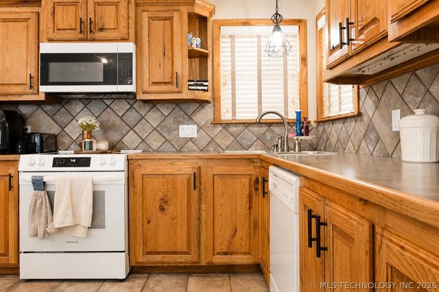9459 Brock, Ardmore, OK 73401