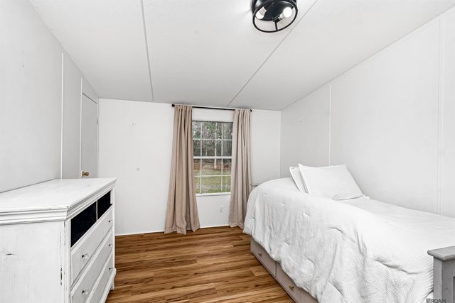 32438 Weiss Rd, Walker, LA 70785