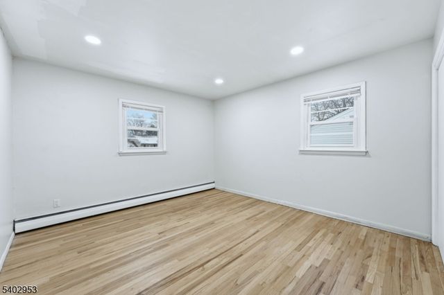 725 Anna Pl, North Plainfield Boro, NJ 07063