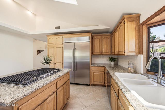1592 Brentford Avenue, Westlake Village, CA 91361