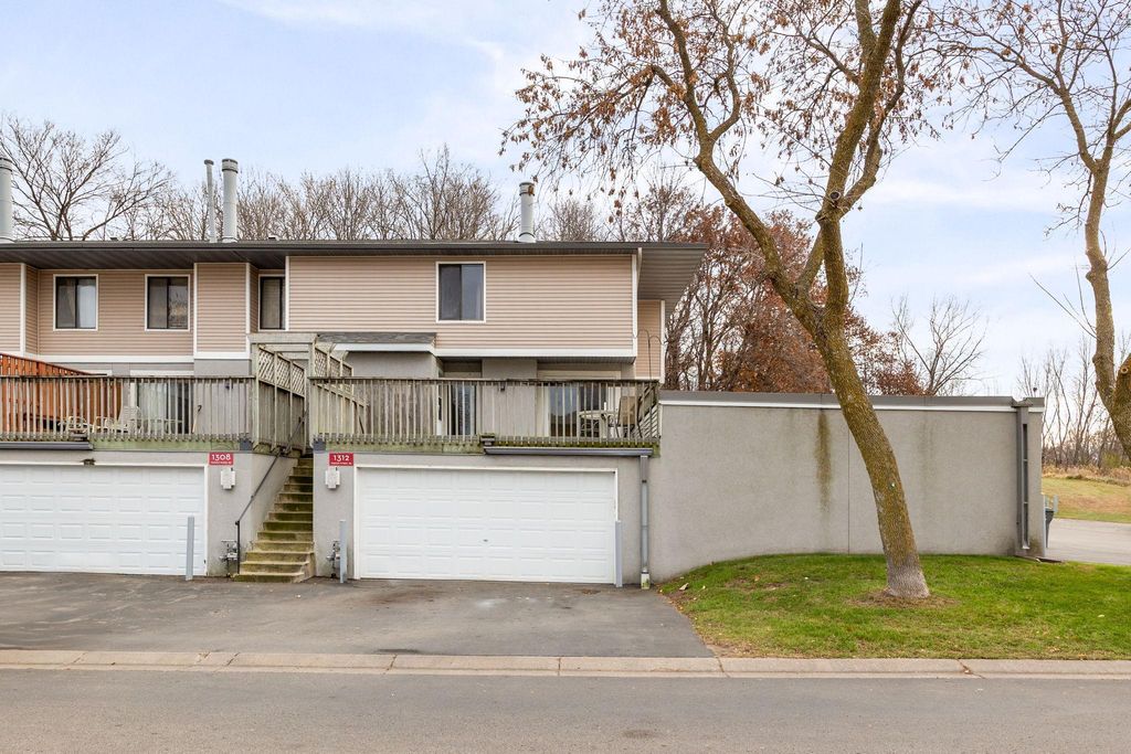 1312 Wagon Wheel Road, Hopkins, MN 55343