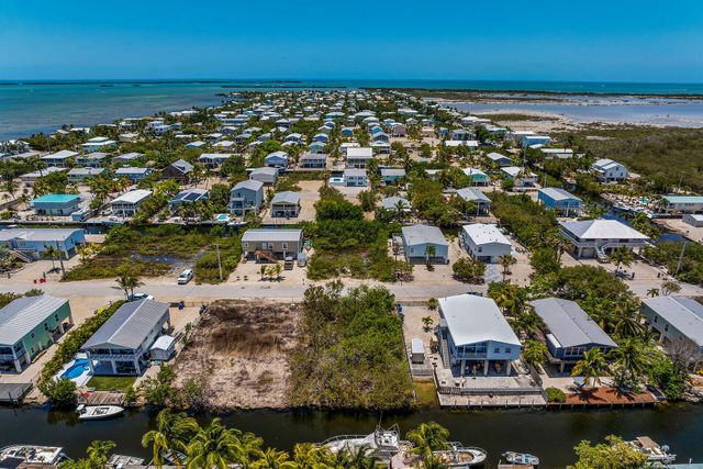 27345 Guadaloupe Lane, Ramrod Key, FL 33042