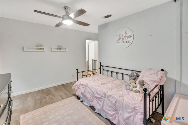 423 Waterford Drive, Victoria, TX 77901