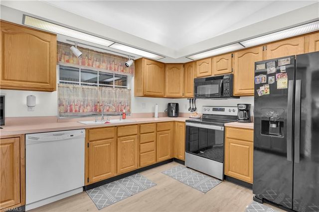 1251 Broadwater DR, Fort Myers, FL 33919