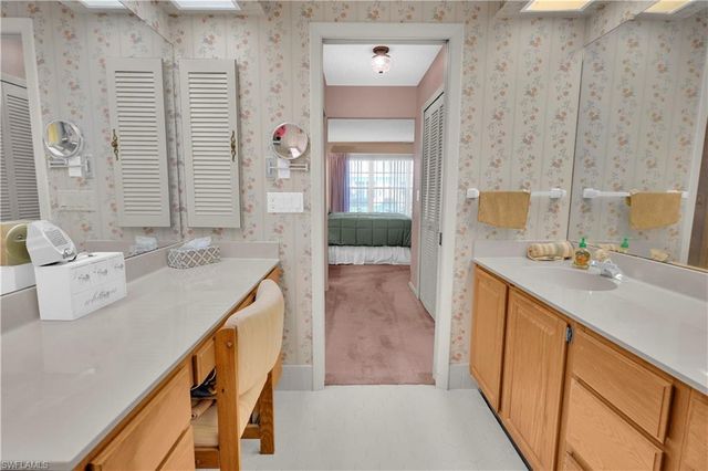 1251 Broadwater DR, Fort Myers, FL 33919