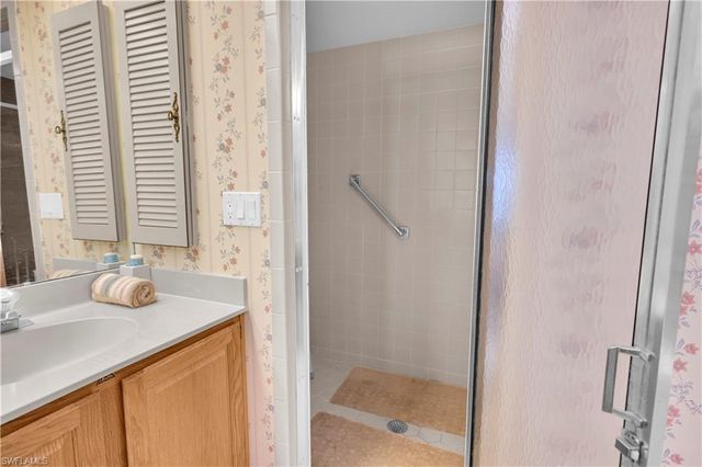 1251 Broadwater DR, Fort Myers, FL 33919