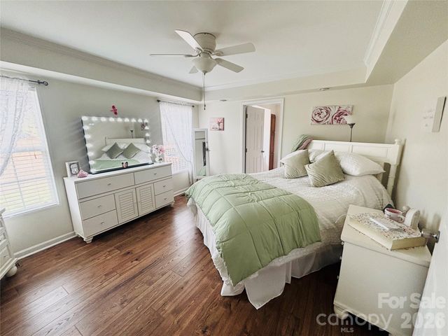 124 Hood Heights, Hendersonville, NC 28739