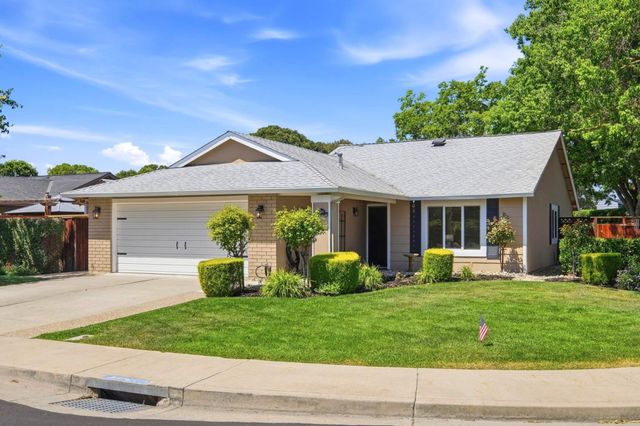 1780 Honeysuckle Road, Livermore, CA 94551