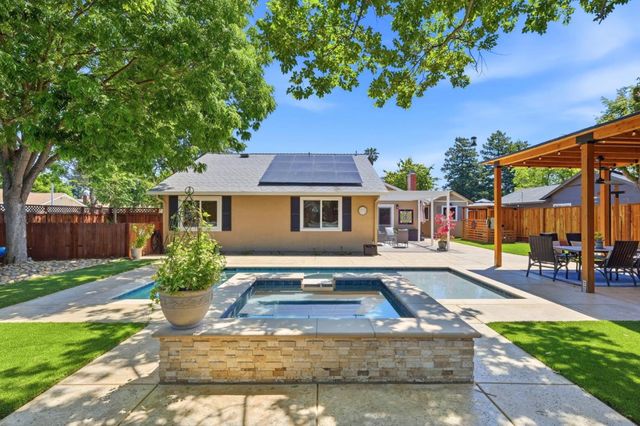 1780 Honeysuckle Road, Livermore, CA 94551