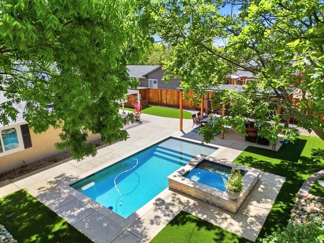 1780 Honeysuckle Road, Livermore, CA 94551