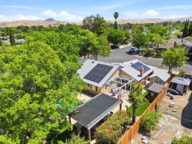 1780 Honeysuckle Road, Livermore, CA 94551