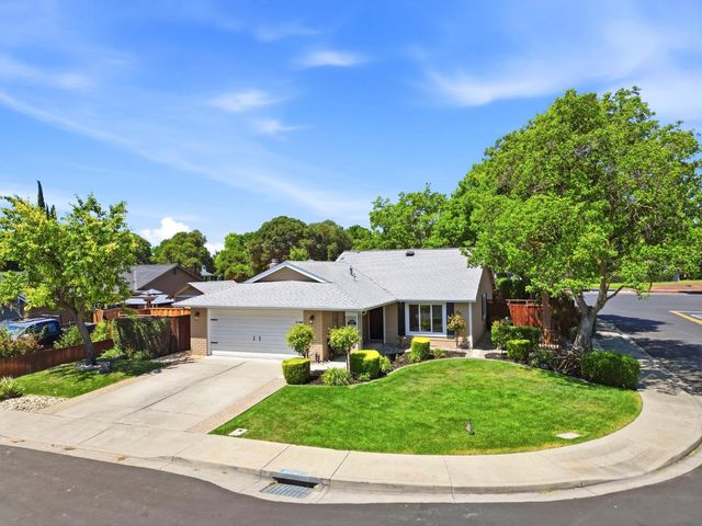 1780 Honeysuckle Road, Livermore, CA 94551