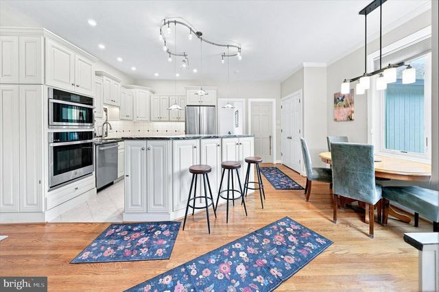 24 DOWNS DR, Wilmington, DE 19807