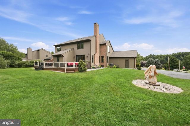 24 DOWNS DR, Wilmington, DE 19807