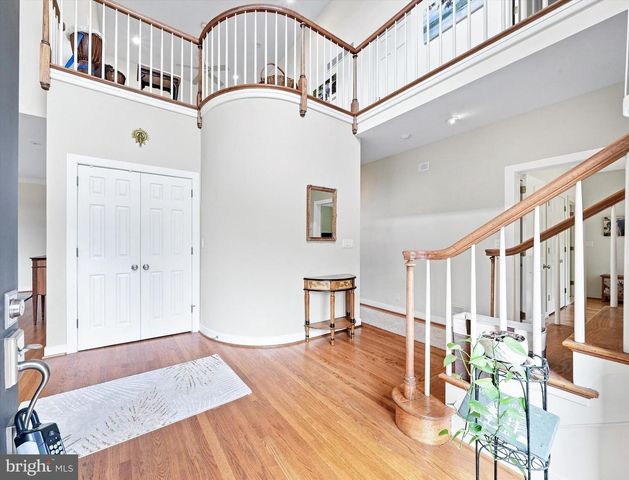24 DOWNS DR, Wilmington, DE 19807