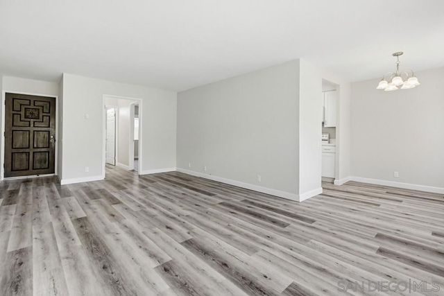 3972 Jackdaw 114, San Diego, CA 92103