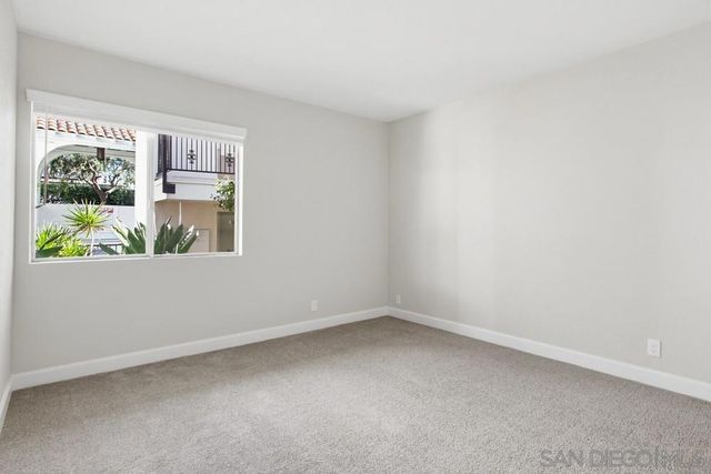 3972 Jackdaw 114, San Diego, CA 92103