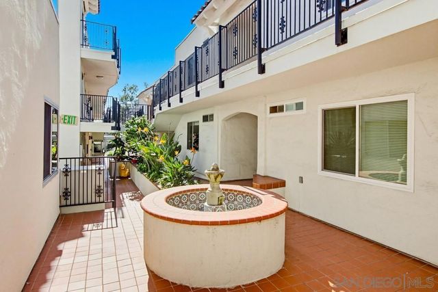 3972 Jackdaw 114, San Diego, CA 92103