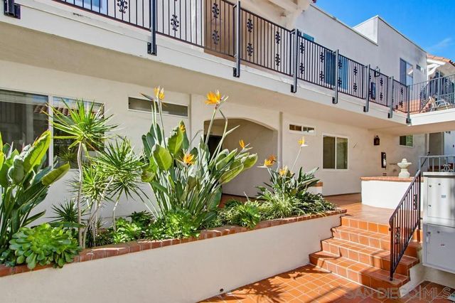 3972 Jackdaw 114, San Diego, CA 92103