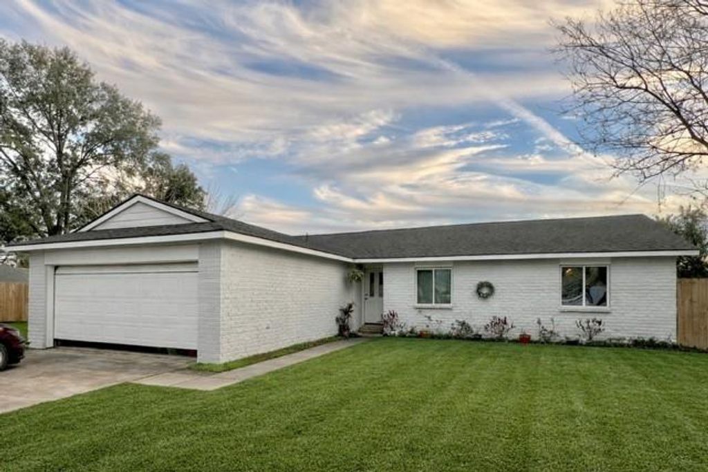 7819 Martin Wood Lane, Houston, TX 77086