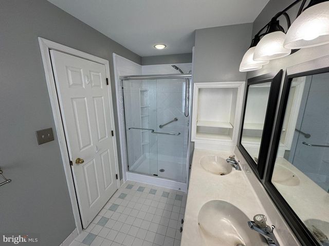 11 KILLDEER LN, Downingtown, PA 19335