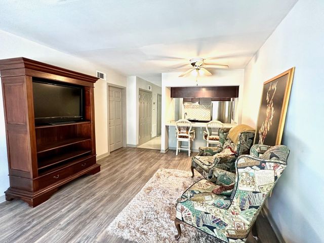 3300 Yorktown Street 22, Houston, TX 77056