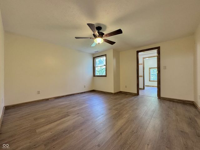 11943 Hopkins Lane, Loogootee, IN 47553
