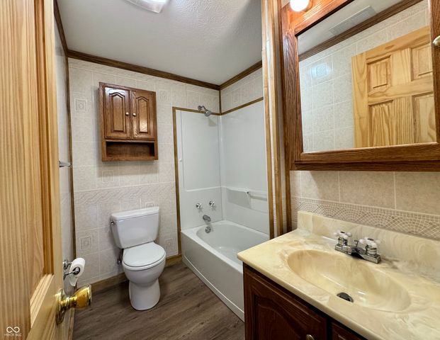 11943 Hopkins Lane, Loogootee, IN 47553