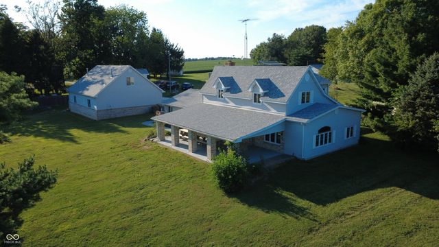 11943 Hopkins Lane, Loogootee, IN 47553