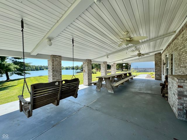 11943 Hopkins Lane, Loogootee, IN 47553