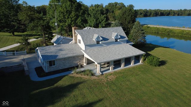11943 Hopkins Lane, Loogootee, IN 47553