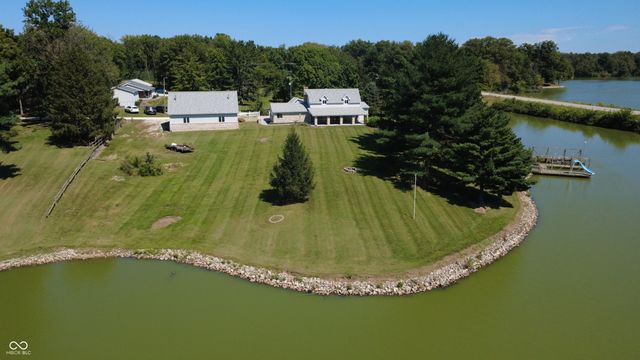 11943 Hopkins Lane, Loogootee, IN 47553