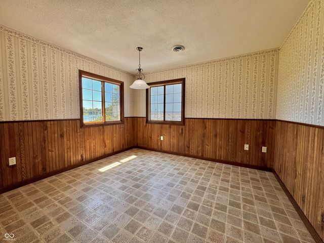 11943 Hopkins Lane, Loogootee, IN 47553
