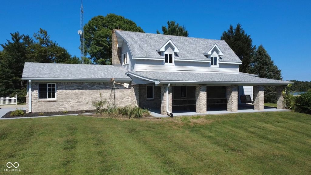 11943 Hopkins Lane, Loogootee, IN 47553