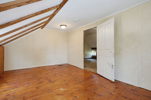 525 Clark St, Gardner, MA 01440