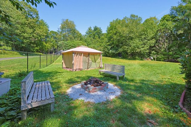 525 Clark St, Gardner, MA 01440