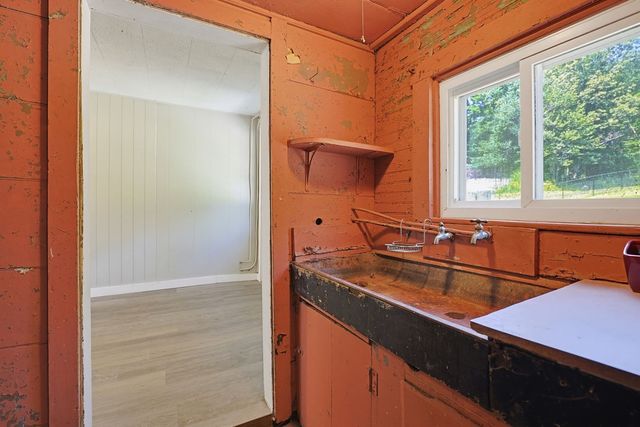 525 Clark St, Gardner, MA 01440