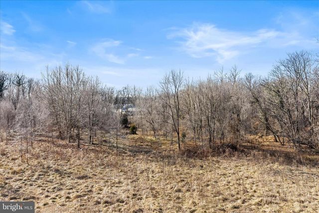 BALTIMORE & BOSTON ST, Martinsburg, WV 25401